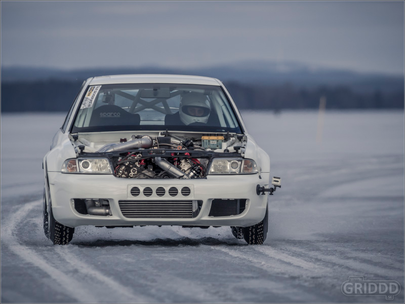Illustration for article titled Every Vehicle Is Crazier Than The Last At Sweden's Wackiest Ice Race